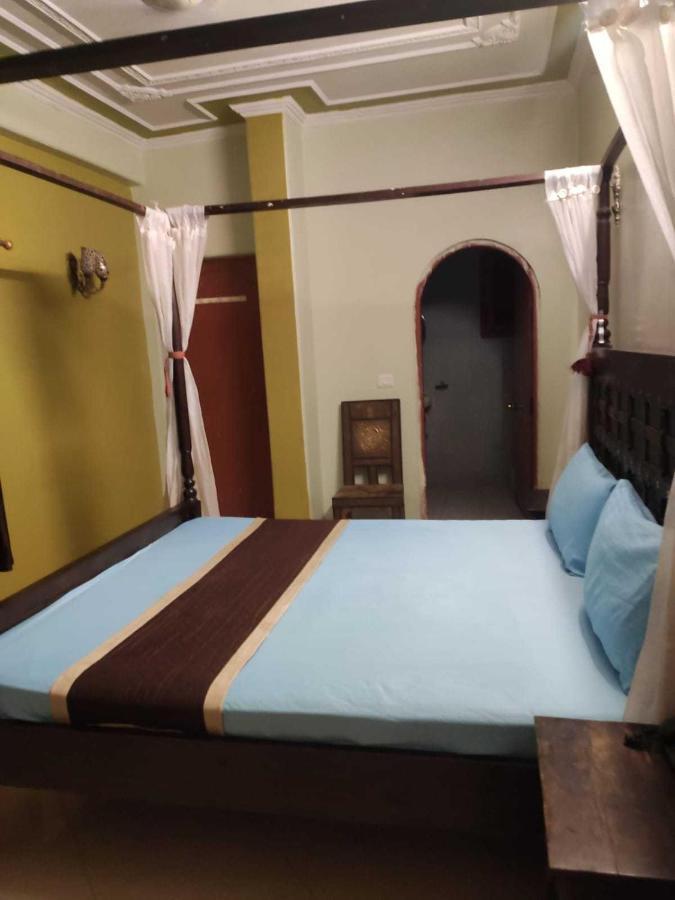جايبور Oyo Hotel Sunshine Palace المظهر الخارجي الصورة